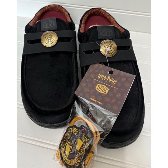 HEY DUDE X HARRY POTTER Hogwarts Wally Hufflepuff Loafer Shoes Mens Size 11 NEW main image 10